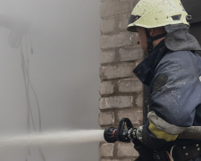 Пожежа у багатоповерхівці — у Запоріжжі надзвичайники врятували 80-річну жінку