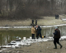 У Запорізькій області поліцейські масово затримують рибалок-порушників