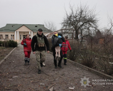 Сьогодні вдень ворог завдав чотири удари по Запоріжжю і Запорізькому району - одну авіабомбу скинув поблизу гімназії