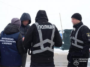 «Відкат» за бронювання: у Запоріжжі директор підприємства вимагав гроші у працівників (фото)