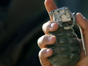 Вибух біля будинку в Запоріжжі: військовий підірвав гранату в дворі (відео)