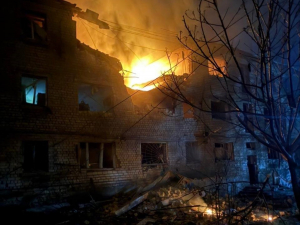 Є загиблий, люди під завалами - росіяни атакували Запоріжжя "Шахедами" (фото, відео)