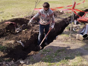 На набережній у Запоріжжі влаштували незаконні "розкопки" - фото