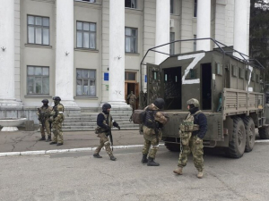 «Панікі нєт!»: у Токмаку окупанти бояться наступу ЗСУ і евакуюють свої родини