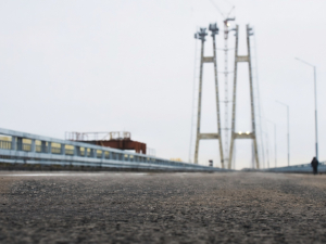 Суд покарав підрядника, який будував мости: у Запоріжжі стягнули понад сто мільйонів гривень за порушення договору