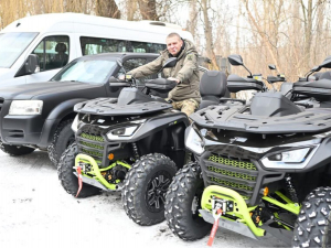 "Сталевий фронт" Ріната Ахметова допомагає з евакуацією поранених воїнів на Покровському напрямку