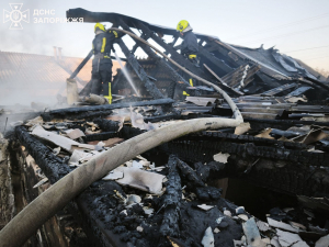 У Запоріжжі згорів житловий будинок на 110 кв. м — рятувальники ліквідували вогонь
