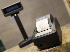 Фото касового апарату, ілюстративне