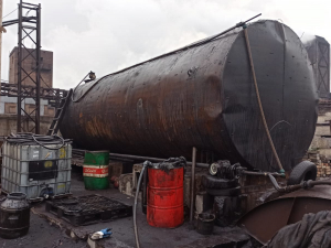 На Запоріжжі викрили підприємця, який незаконно виготовляв пальне без ліцензій