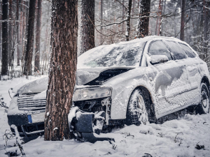 Що робити при заносі автомобіля взимку, щоб не потрапити у аварію