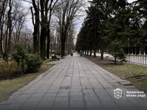 У Запоріжжі хочуть зробити зі скверу парк та перейменувати - які назви пропонують