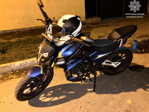 У Запоріжжі патрульні розшукали водія, який спричинив ДТП та втік