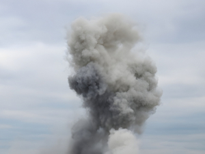 Російська авіація атакувала Запорізьку область — авіабомби впали на Пологівський район, є поранені (фото)