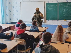 Грошей немає: вчителі на окупованій частині Запорізькій області залишились без виплат