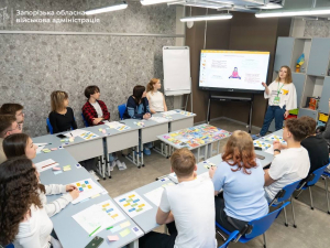 Перша у районі, п'ята в місті - в Запоріжжі учні повернулись за парти нової підземної школи (фото, відео)