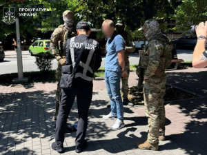 Агент ухилянтів - мешканець Запоріжжя наживався на "білих квитках"