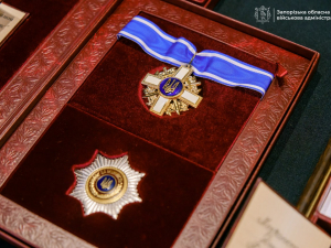 Родини полеглих Захисників із Запорізької області отримали державні відзнаки, фото:ЗОВА