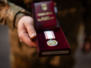 Десятки врятованих життів - запорізький бойовий медик Ілля Кравченко отримав державну нагороду