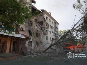 Наслідки авіаудару по Запоріжжю 19 липня. Фото: Запорізька міська рада