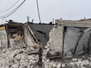 "Не залишилося ні гаража, ні авто" - очевидці розповіли про наслідки удару КАБами по Космічному району Запоріжжя (фото)