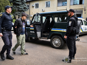Лікувався та торгував - у Запоріжжі пацієнт замісної терапії продавав синтетичні наркотики