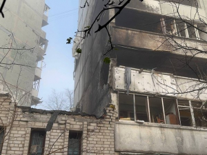 "Вже не перший прильот" - запоріжці розповіли, як рятувалися під час атаки безпілотників та що залишилось від їхніх домівок (фото, відео)