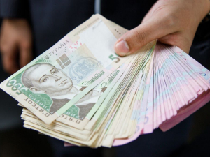 Як отримати державну соціальну допомогу: покрокова інструкція для людей, які не мають пенсії та осіб з інвалідністю