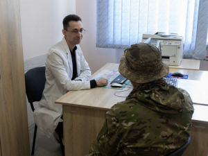 Медогляд та лікування без черг - як у Запоріжжі допомагають ветеранам подбати про своє здоров'я