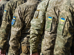 Зниження призовного віку може загрожувати економіці України – експертна думка