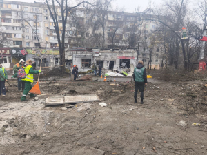 Наслідки нічного ворожого авіаудару 20 листопада - екологи обстежили місце атаки в одному з районів Запоріжжя