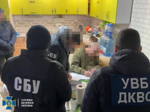 Захисна колюча стрічка обійшлася занадто дорого - СБУ та БЕБ викрили у Запорізькій області махінацію на мільйони гривень