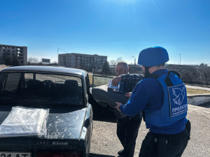 Гуманітарна місія "Проліска- Запоріжжя" допомагає мешканцям села Біленьке після нічного обстрілу