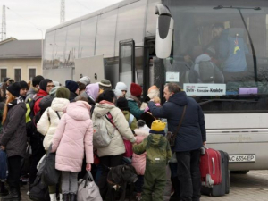 Волонтери організували для запоріжців безкоштовну евакуацію до Варшави - як нею скористатися