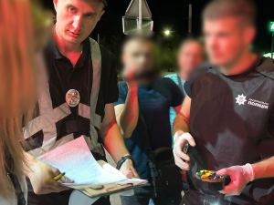 Наркобізнес у камуфляжі - у Запоріжжі судитимуть дилерів, які маскувалися під силовиків (фото)