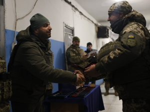 В саме пекло під покровом ночі - як боєць із Запоріжжя евакуює поранених з поля бою 