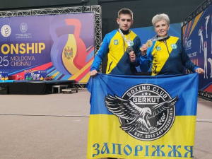 Збірна України з гирьового спорту посіла перше командне місце - як виступили запорізькі спортсмени (фото)