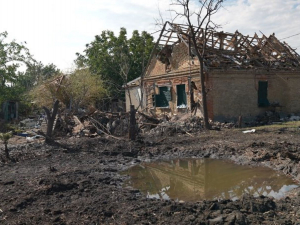 "Люди почали виїжджати, бо бояться" - ворог руйнує колись затишне селище під Запоріжжям (відео, фото)