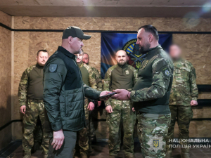Запорізьких спецпризначенців поліції  нагородив  Президент України, фото: Поліція Запорізької області 
