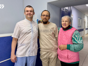 У Запоріжжі успішно пересадили нирку пацієнту після 10 років гемодіалізу (фото)