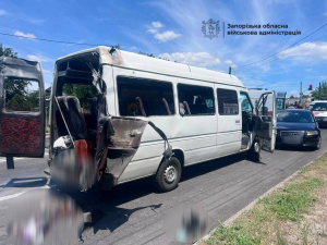 Наслідки атаки на маргрутне таксі в Запоріжжі 29 червня