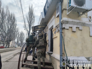 Догрались - у Запоріжжі поліція ліквідувала незаконний заклад (фото)