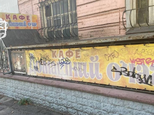 У Запоріжжі незаконної реклами стало менше – за тиждень зникли десятки конструкцій (фото)