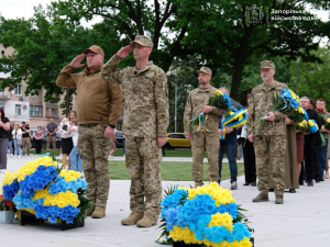 У Запоріжжі на «Дереві пам’яті» з’явилися 85 нових дзвіночків, фото: ЗОВА