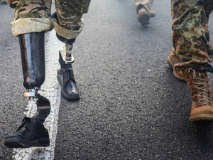 Наші поранені захисники заслуговують найкращого лікування та реабілітації – Юлія Тимошенко