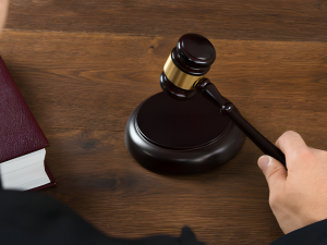 Отримали по 15 років - двох запорізьких експоліцейських засудили за зраду та співпрацю з агресором (фото)