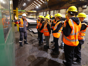 Професійна реалізація та участь у відбудові: як Метінвест створює умови для повернення молоді в Україну