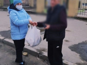 Запоріжці допомогли чоловіку, який дивом доїхав до нашого міста з Донецької област