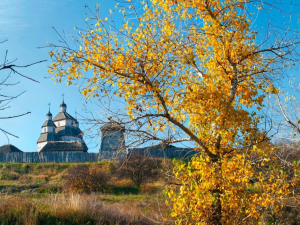 На Хортиці у Запоріжжі відкрили експозицію «Хрести віри і волі».