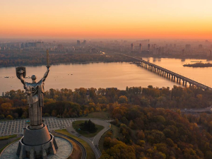 Чотири роки повномаштабного вторгнення: Рінат Ахметов спрямував понад 13,5 млрд грн на підтримку ЗСУ та цивільних