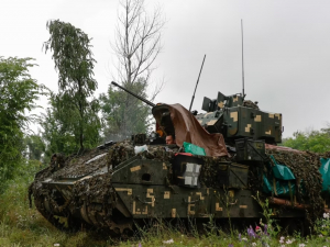 Під прикриттям "Бредлі" та "Леопарда": ЗСУ поділилися кадрами вдалого бою на Мелітопольському напрямку - відео